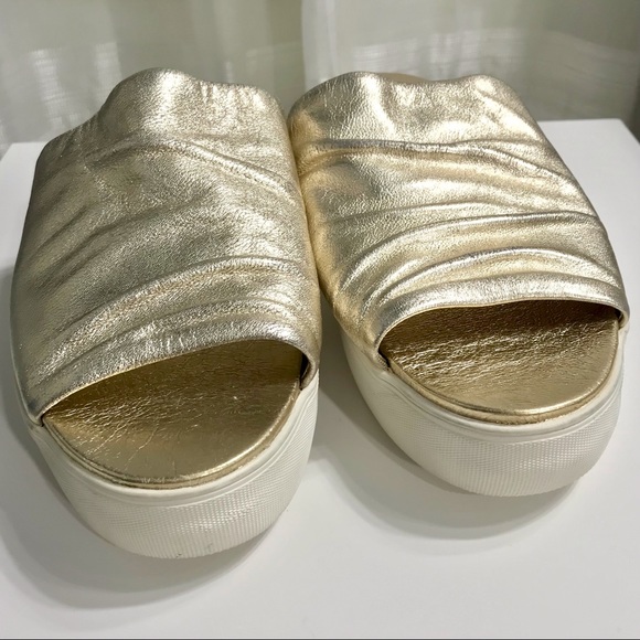 J SLIDES platform sneaker slides, size 7.5, gold - Picture 2 of 9